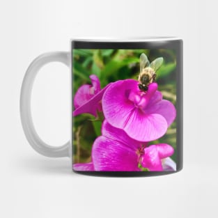 Pretty little pollinator Mug